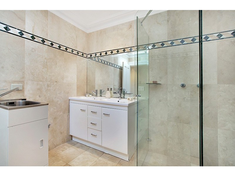 216 Edgeware Road, Newtown NSW 2042