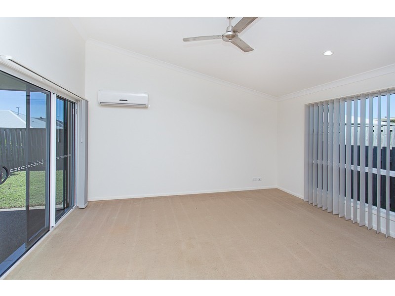 52 Coogee Terrace, Blacks Beach QLD 4740