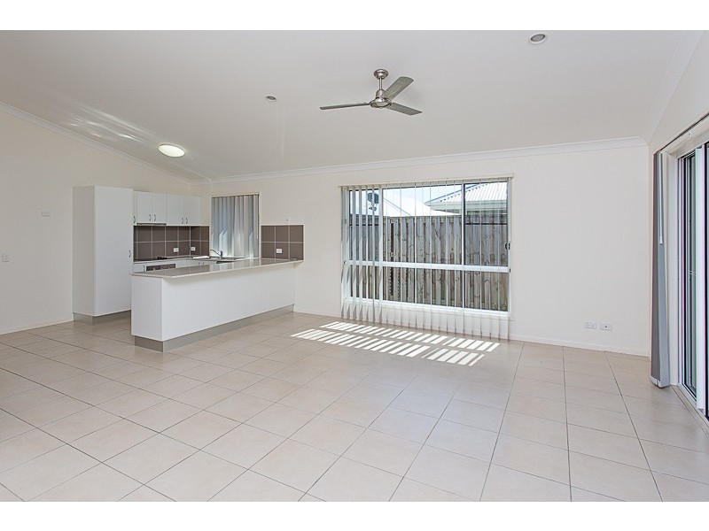 52 Coogee Terrace, Blacks Beach QLD 4740
