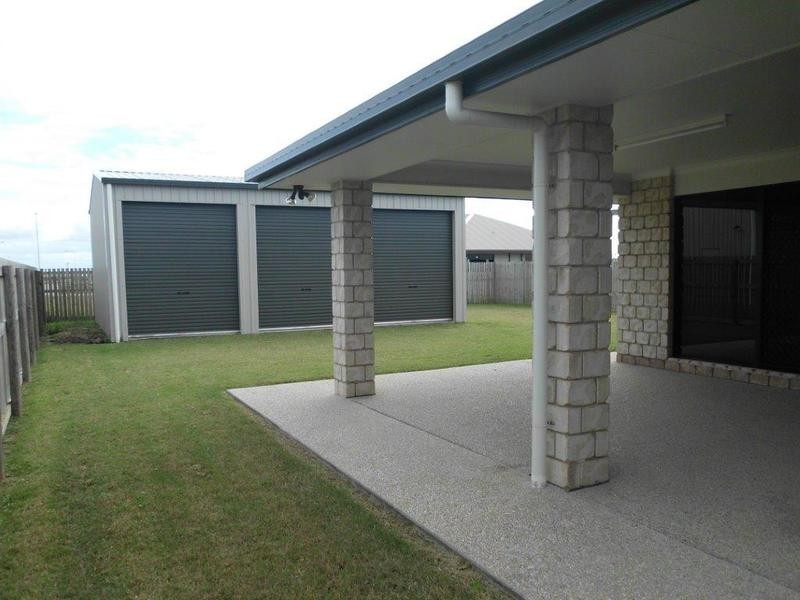 32 Botanical Drive, Ooralea QLD 4740