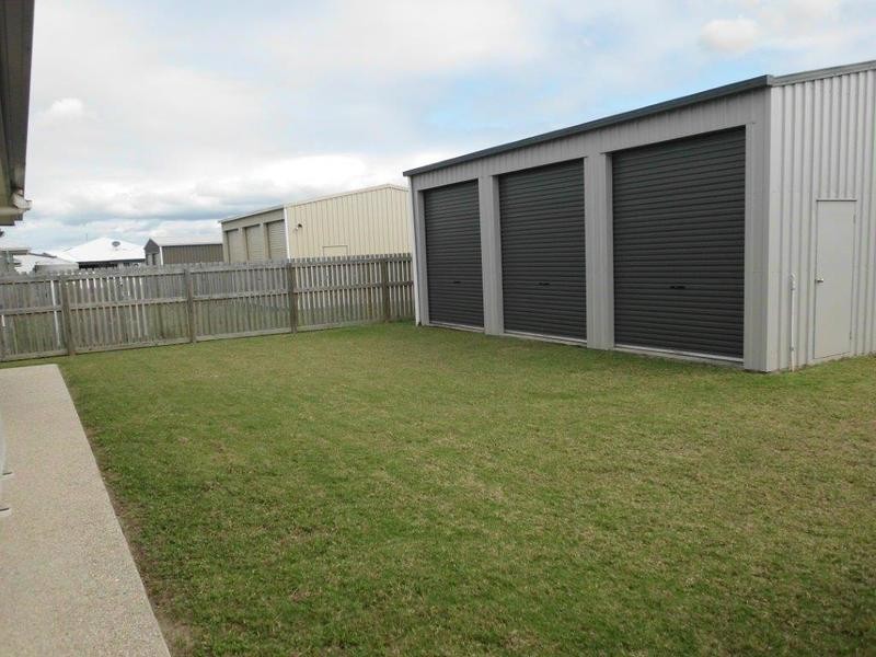 32 Botanical Drive, Ooralea QLD 4740