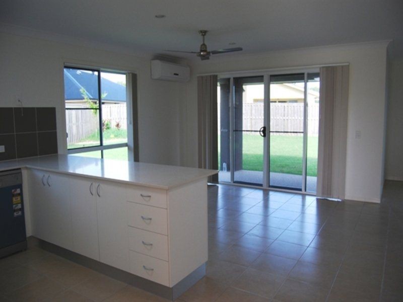 7 Coogee Terrace, Blacks Beach QLD 4740