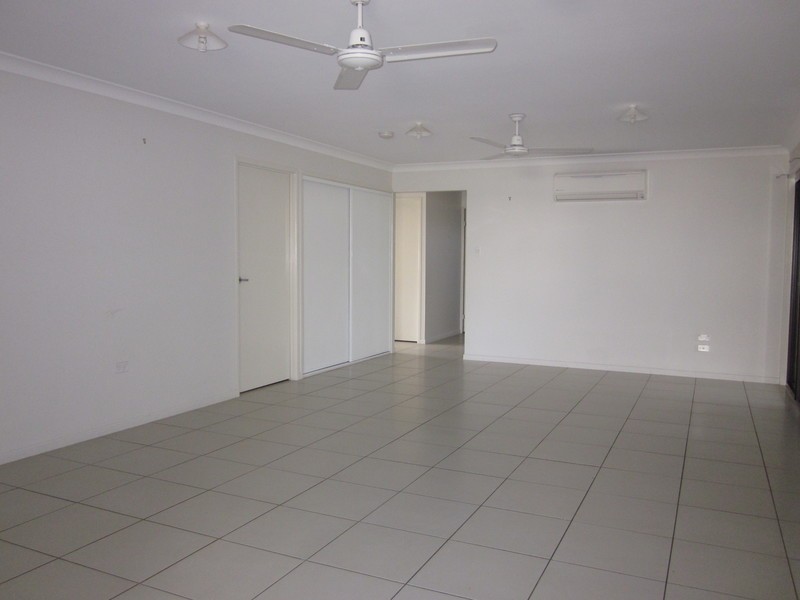 21 Botanical Drive, Ooralea QLD 4740
