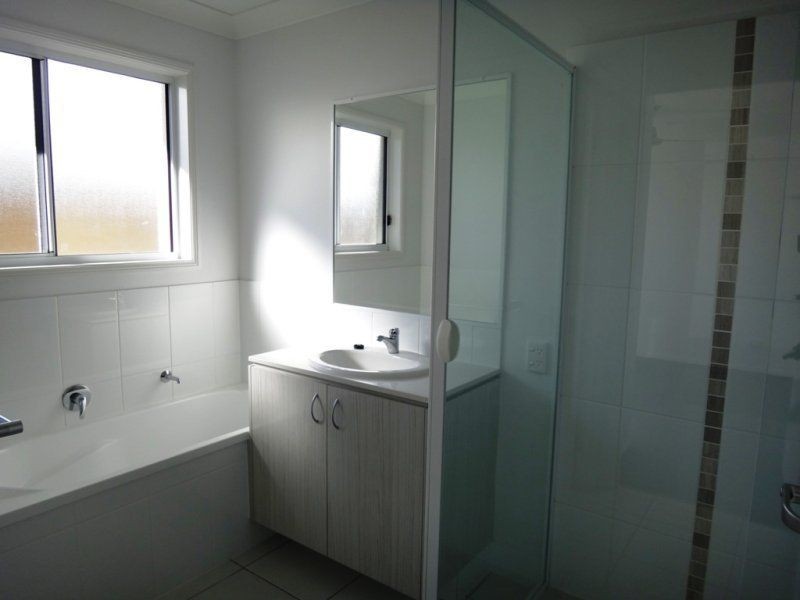 26 Scarborough Circuit, Blacks Beach QLD 4740