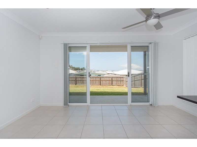 32 Phoenix Crescent, Rural View QLD 4740