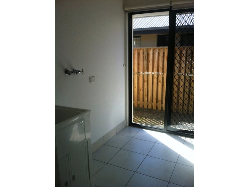 76  Newport Parade, Blacks Beach QLD 4740