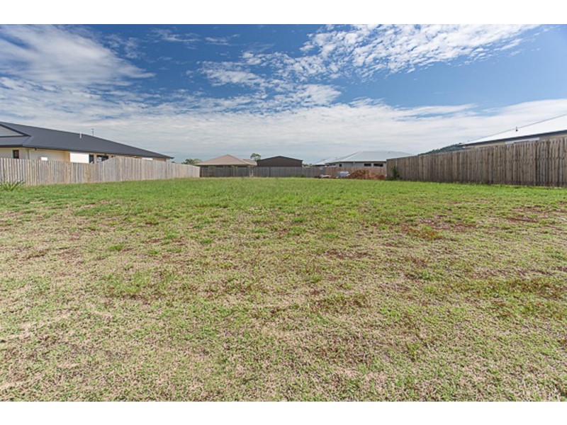 4 Credlin Court, Sarina QLD 4737