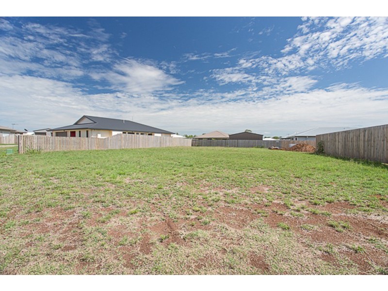 4 Credlin Court, Sarina QLD 4737