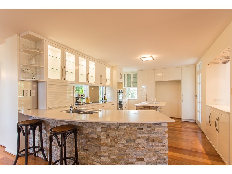 11 Sunrise Place, Blacks Beach QLD 4740