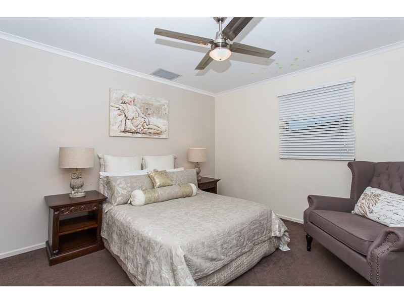 11 Sunrise Place, Blacks Beach QLD 4740