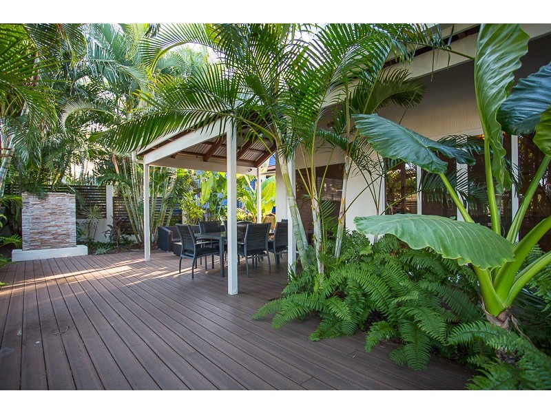 11 Sunrise Place, Blacks Beach QLD 4740