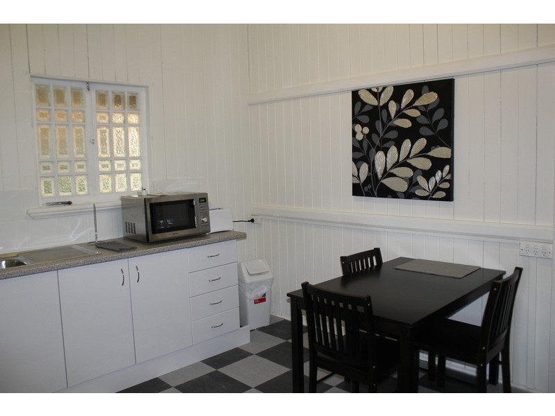 2 Bassett Street, North Mackay QLD 4740
