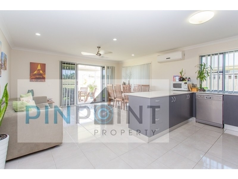 76 Schooner Avenue, Shoal Point QLD 4750