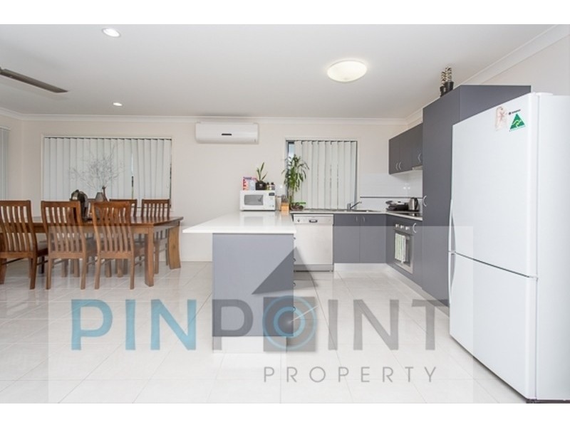 76 Schooner Avenue, Shoal Point QLD 4750