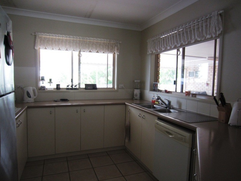 15  McLaughlin Drive, Eimeo QLD 4740