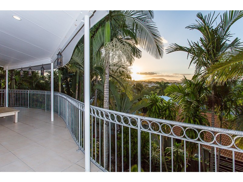 11 Sunrise Place, Blacks Beach QLD 4740
