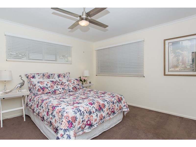 11 Sunrise Place, Blacks Beach QLD 4740