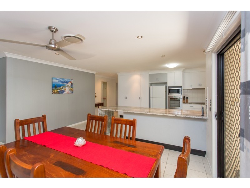 4 Urarii Crescent, Shoal Point QLD 4750
