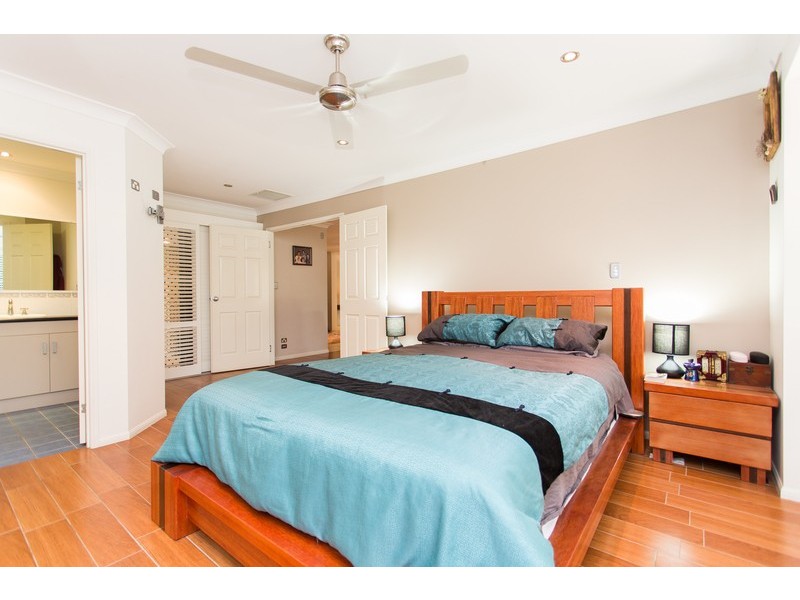 4 Urarii Crescent, Shoal Point QLD 4750