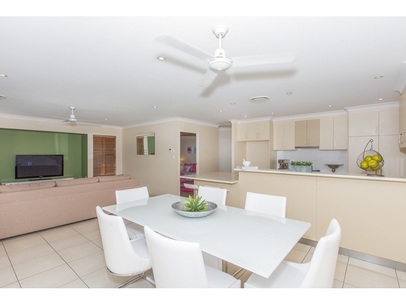 8 Benjamin Court, Walkerston QLD 4751