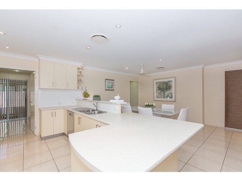 8 Benjamin Court, Walkerston QLD 4751