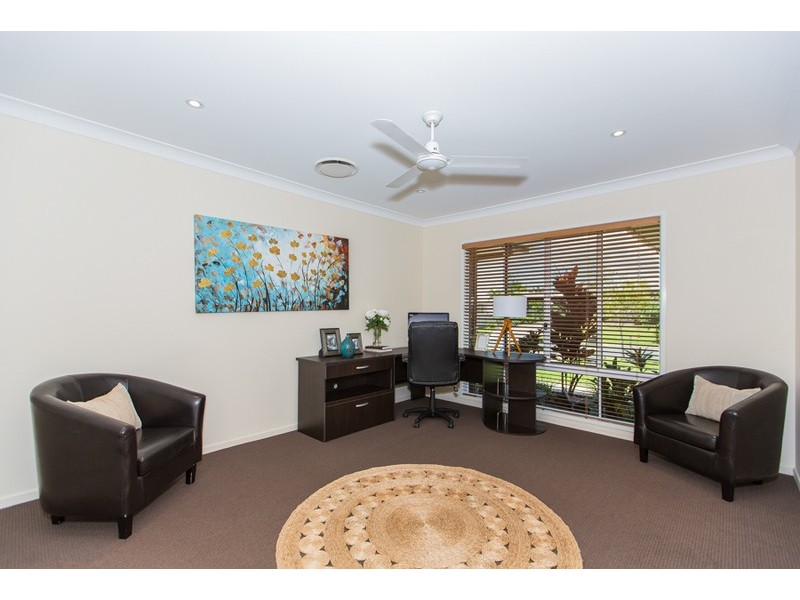8 Benjamin Court, Walkerston QLD 4751