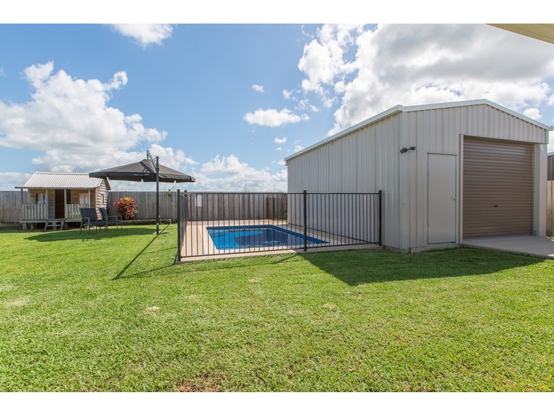 8 Benjamin Court, Walkerston QLD 4751