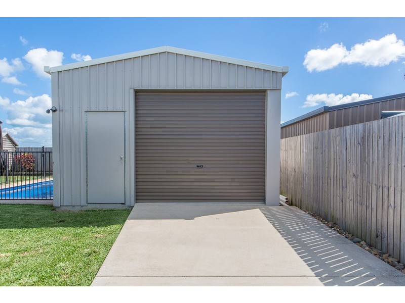 8 Benjamin Court, Walkerston QLD 4751