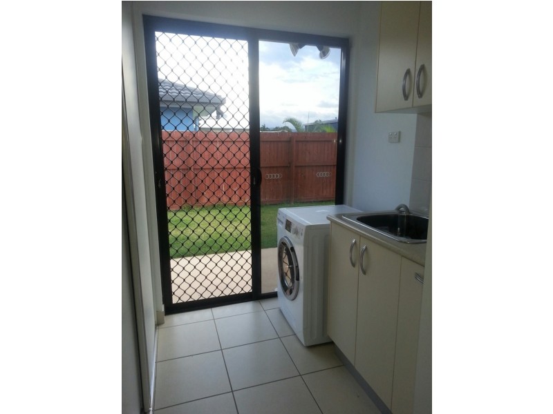 31 Pacific Ave, Sarina QLD 4737