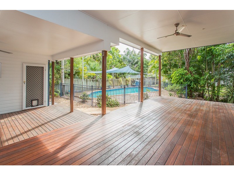 22  WAVERLEY STREET, Bucasia QLD 4750