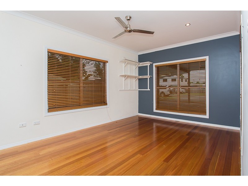 22  WAVERLEY STREET, Bucasia QLD 4750