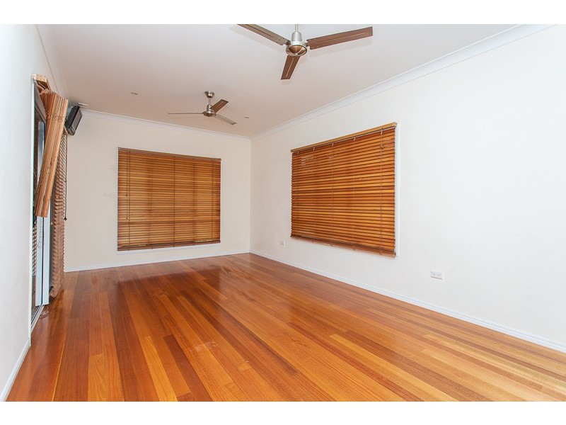 22  WAVERLEY STREET, Bucasia QLD 4750