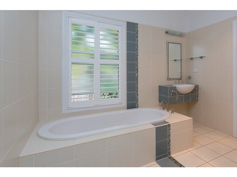 22  WAVERLEY STREET, Bucasia QLD 4750