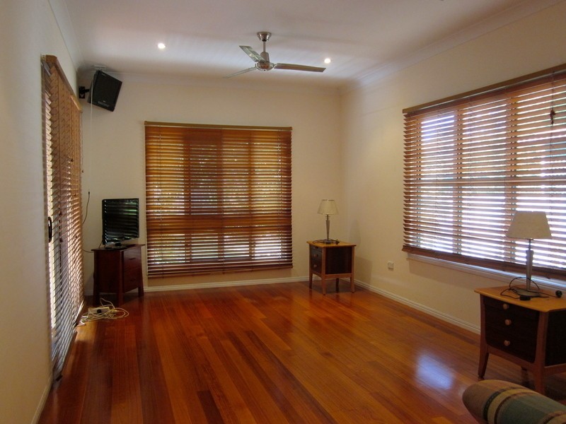 22 WAVERLEY STREET, Bucasia QLD 4750