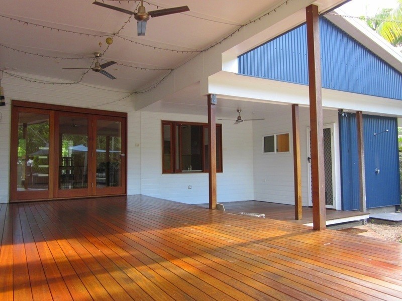 22 WAVERLEY STREET, Bucasia QLD 4750