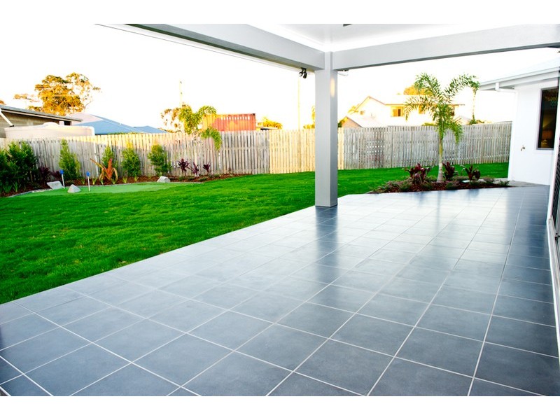 24  Pacific Avenue, Sarina QLD 4737