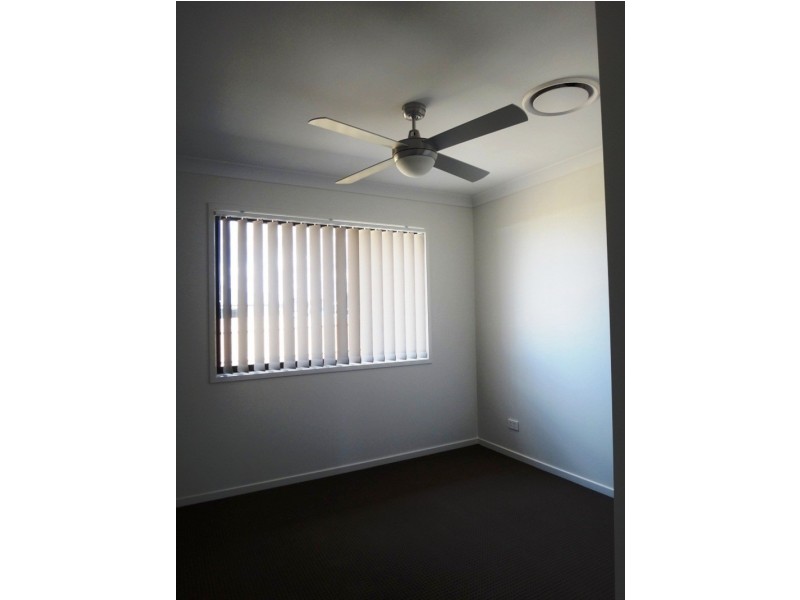 36 PHOENIX CRESCENT, Rural View QLD 4740