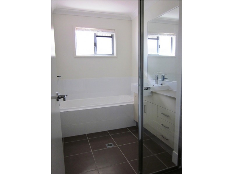 18A WESTAWAY CRESCENT, Andergrove QLD 4740
