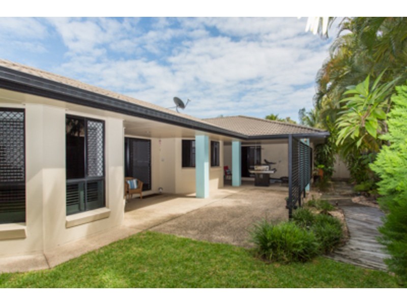 4 URARII CRESCENT, Shoal Point QLD 4750