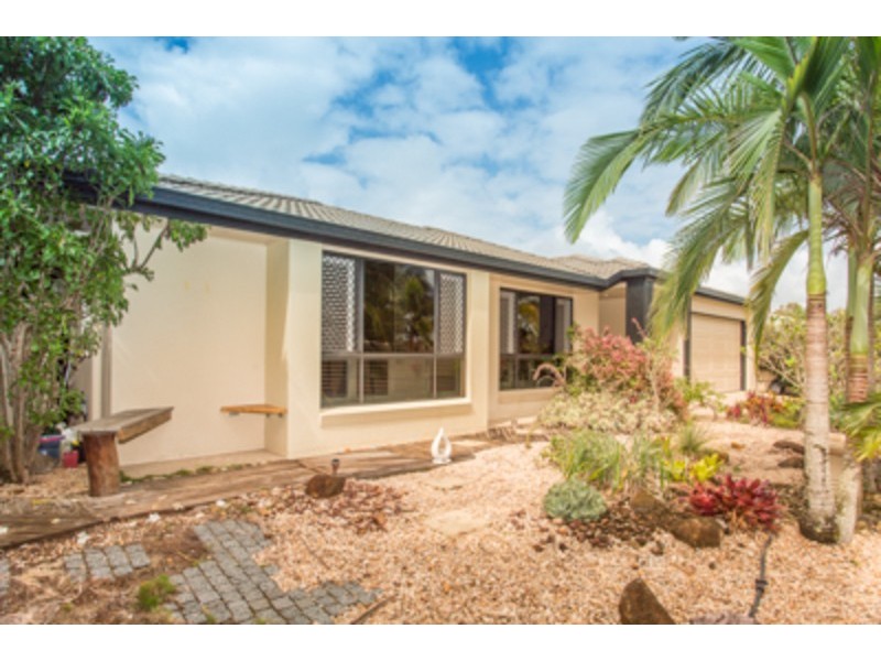 4 URARII CRESCENT, Shoal Point QLD 4750