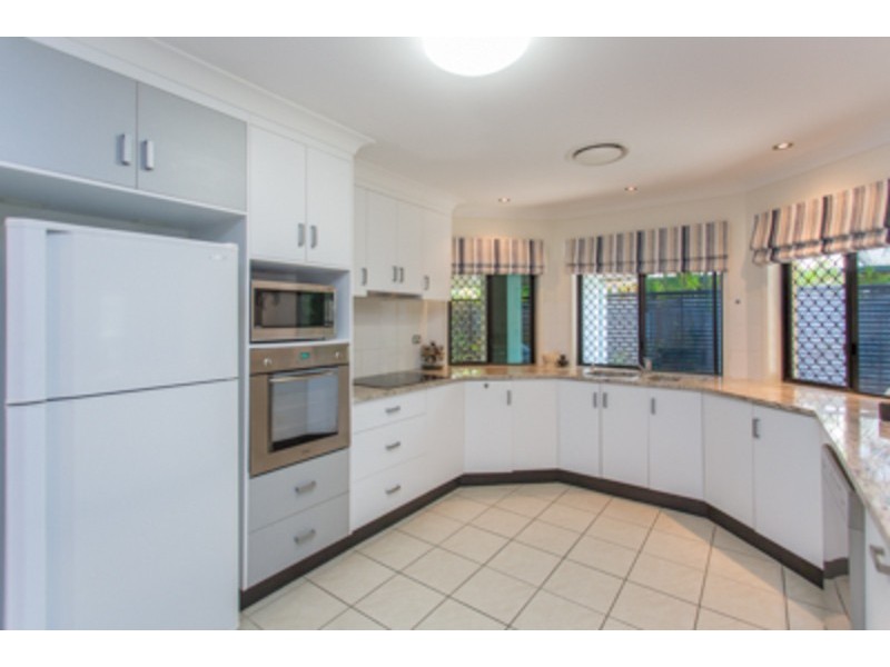 4 URARII CRESCENT, Shoal Point QLD 4750