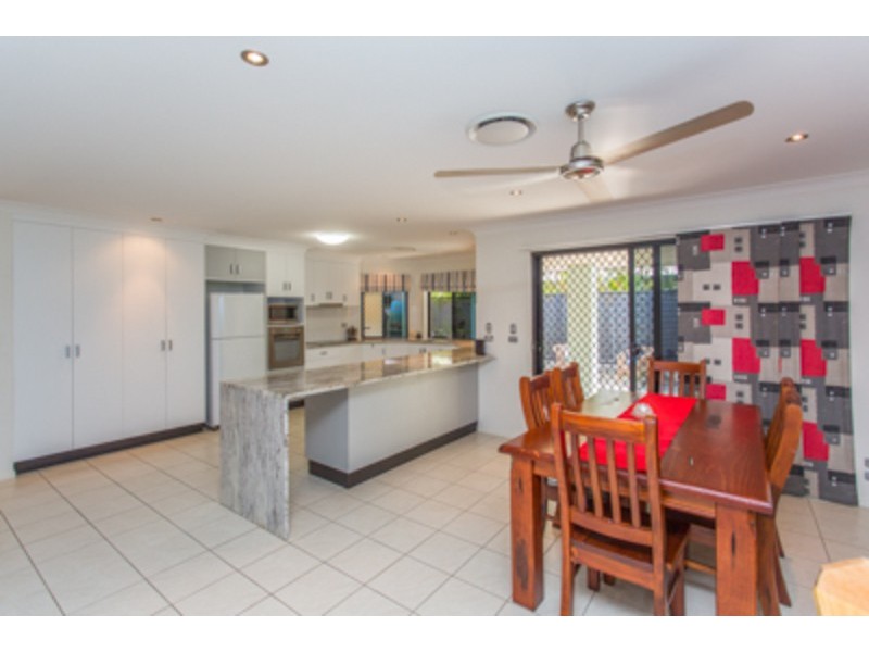 4 URARII CRESCENT, Shoal Point QLD 4750