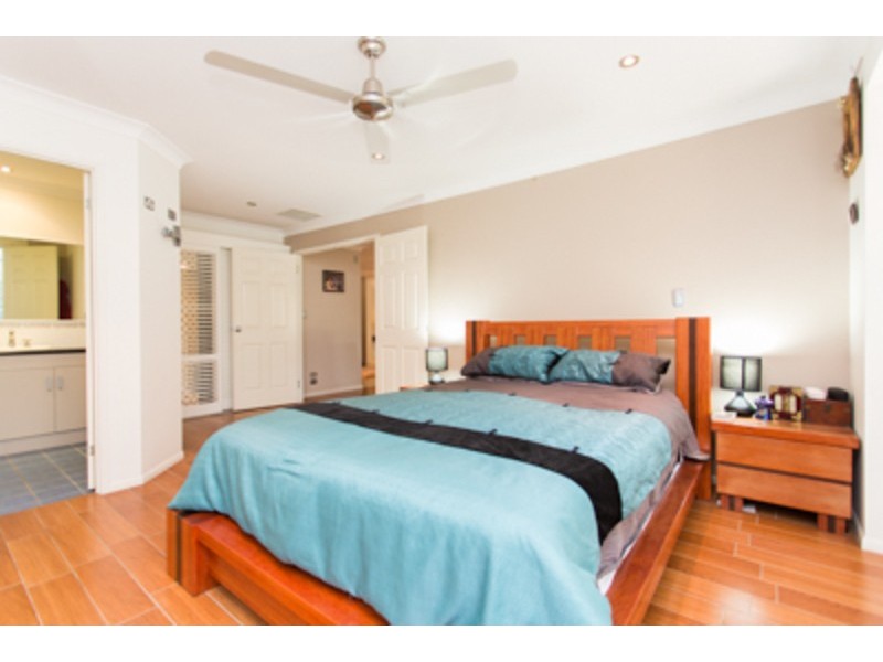 4 URARII CRESCENT, Shoal Point QLD 4750
