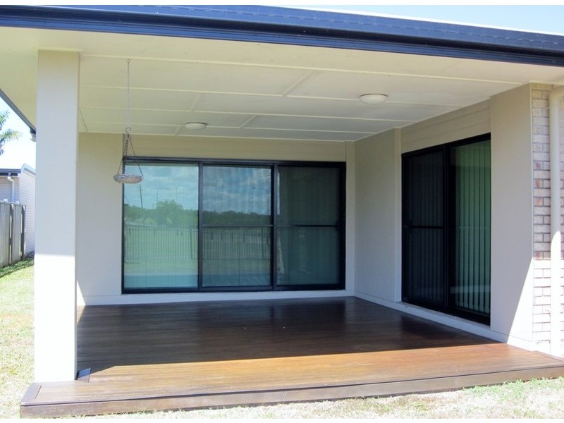 77 Village Circuit, Eimeo QLD 4740