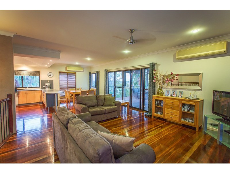 11  Palmview Court, Rural View QLD 4740