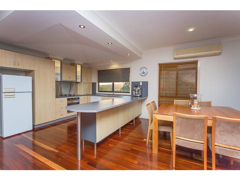 11  Palmview Court, Rural View QLD 4740