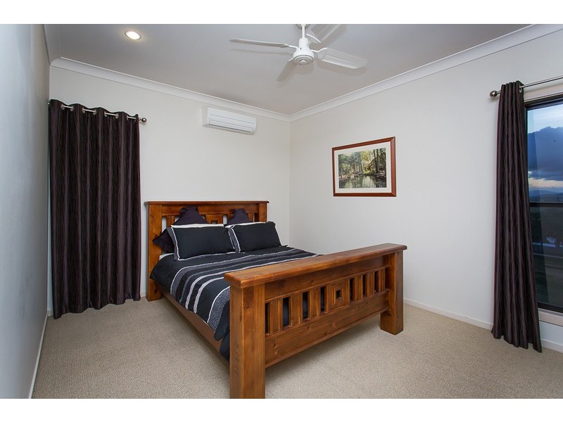 11  Palmview Court, Rural View QLD 4740