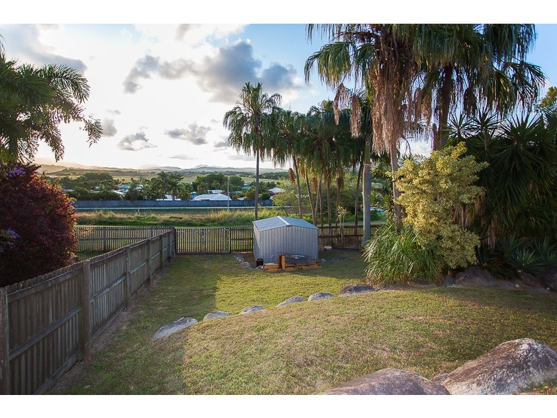 11  Palmview Court, Rural View QLD 4740