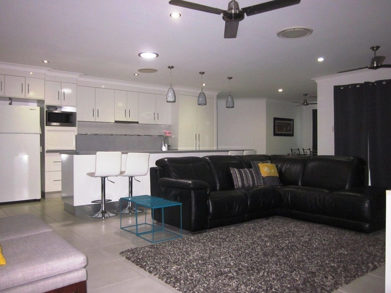 16 VESTA LANE, Ooralea QLD 4740