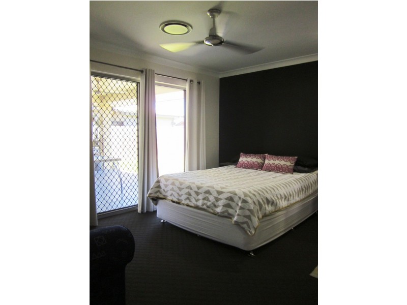 16 VESTA LANE, Ooralea QLD 4740